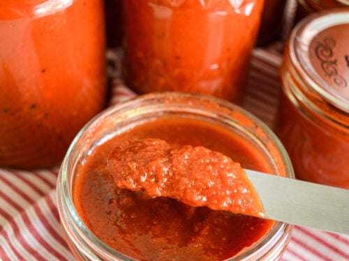 Easy Canned Pizza Sauce Recipe With Frozen or Fresh Tomatoes