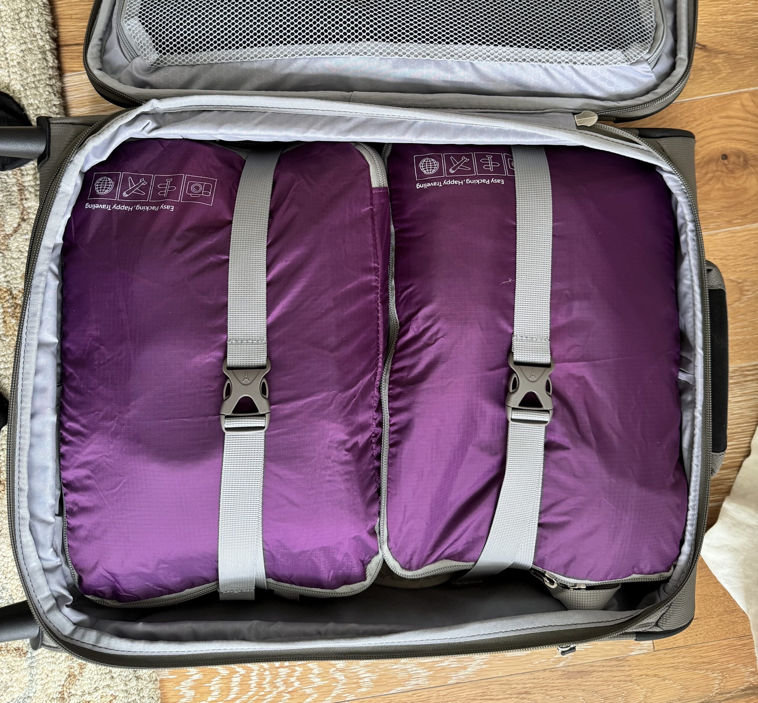 packing cubes in suitcase