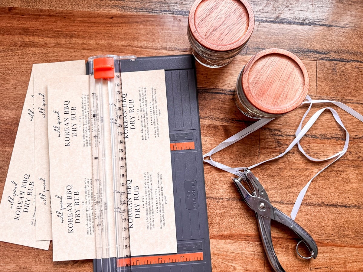cutting out tags for spice mix